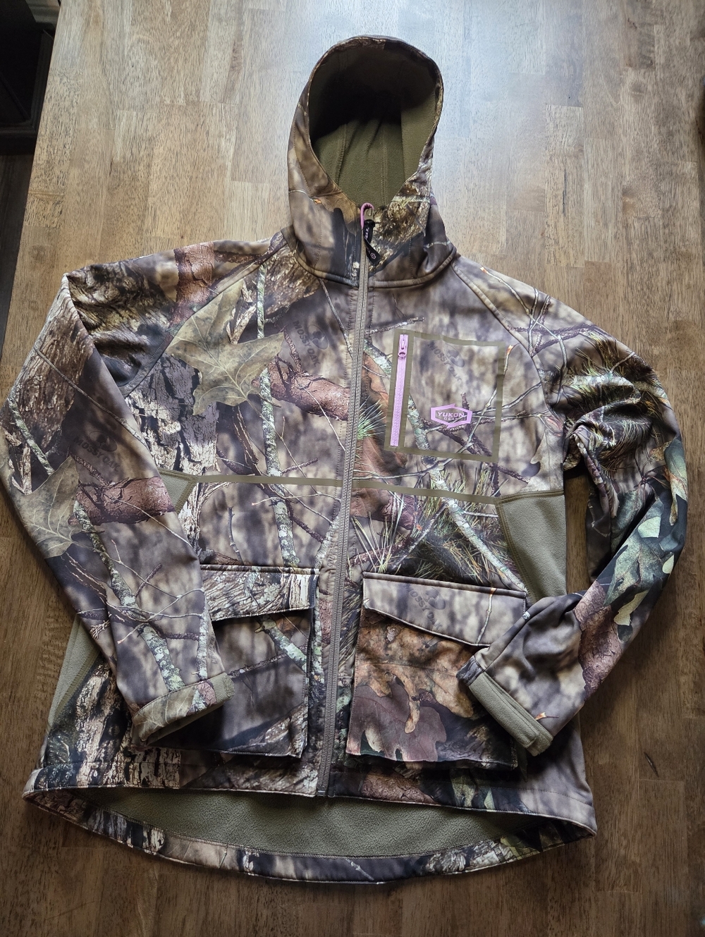 Yukon Gear Mossy Oak Fleece Lined Hooded Jacket with Pink Accents